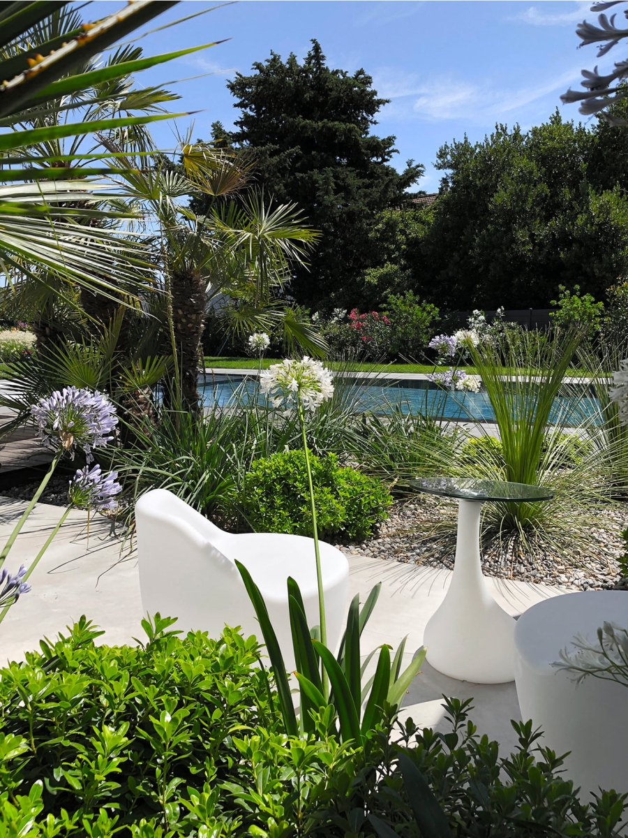 Atelier Naudier Architecte Paysagiste Concepteur Montpellier Aix En Provence Piscine Miroir Jardin Mediterraneen Creation Et Amenagement Jardin